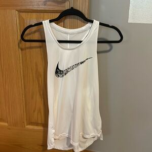 nike tank, small